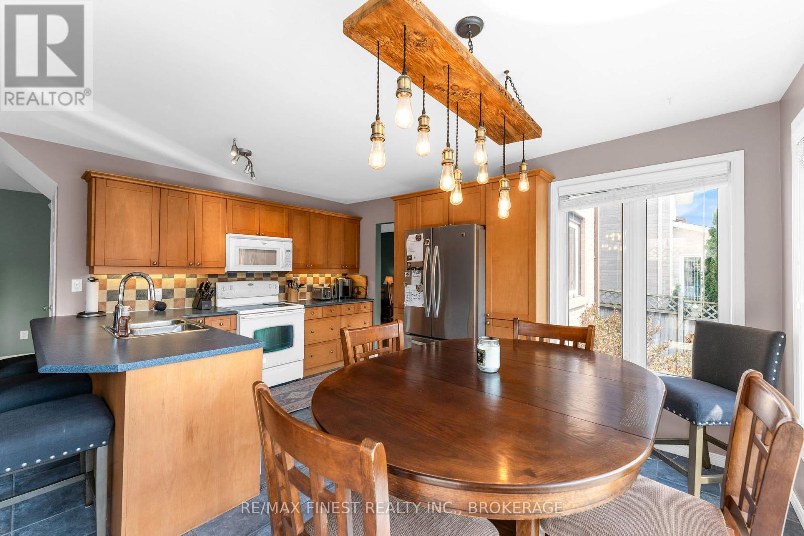 943 NEWHALL DRIVE - 17