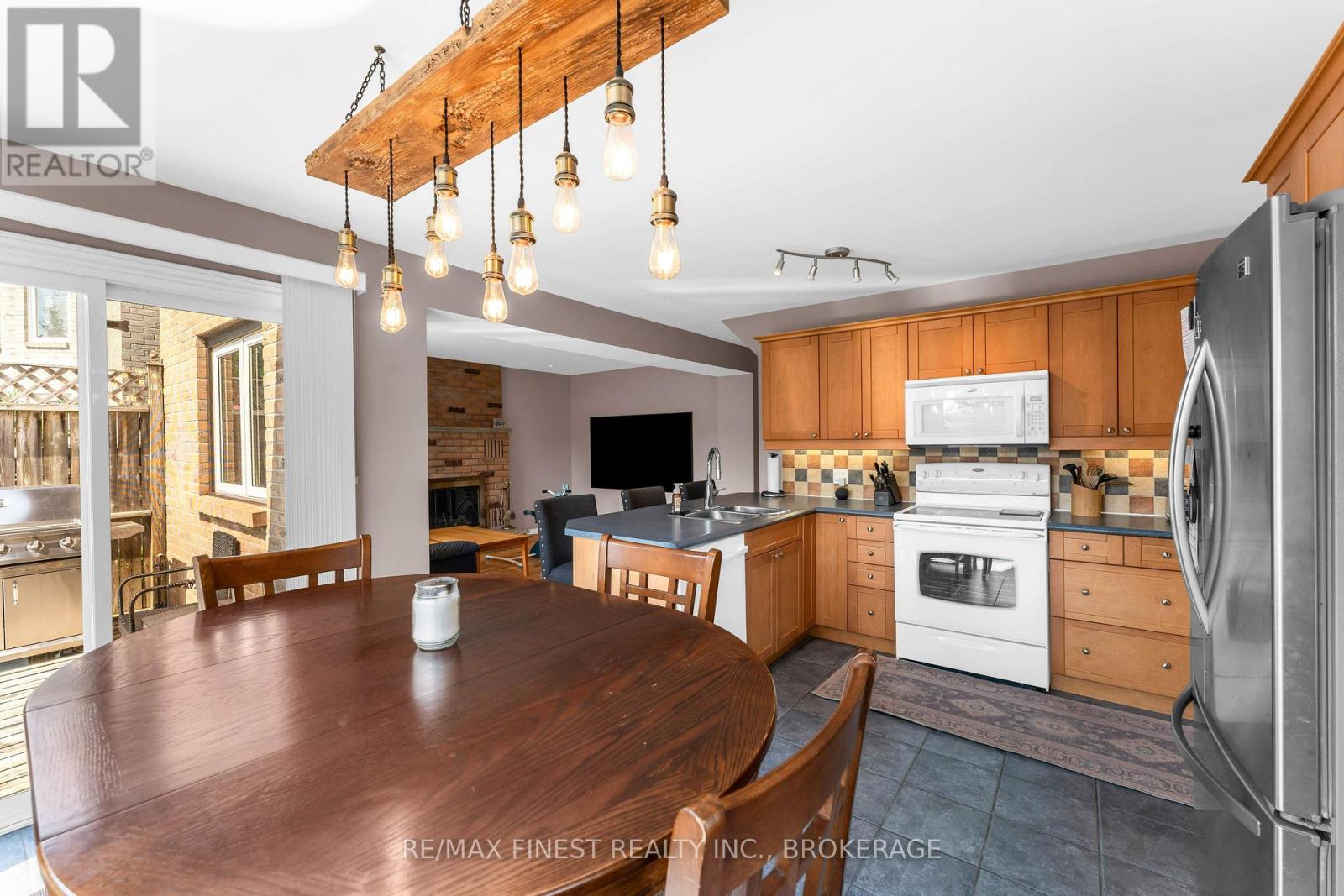 943 NEWHALL DRIVE - 18