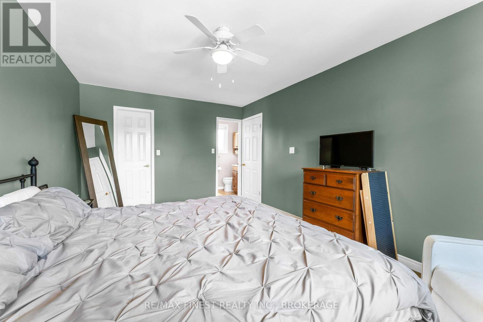 943 NEWHALL DRIVE - 24