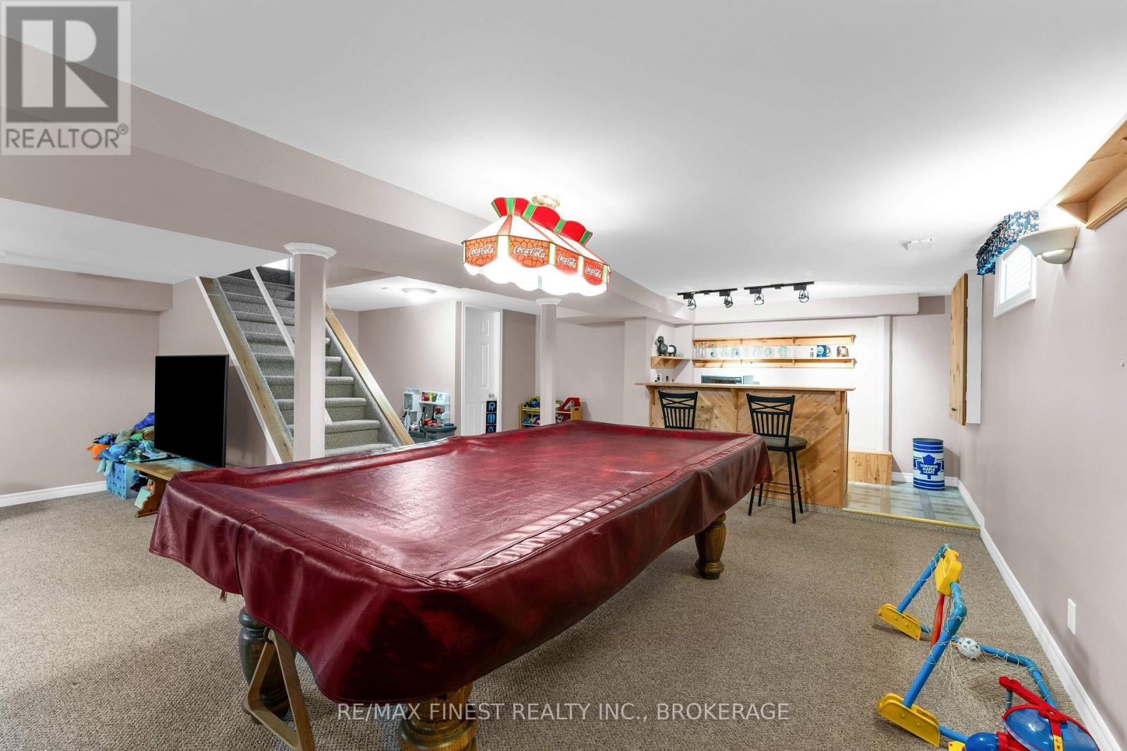 943 NEWHALL DRIVE - 36