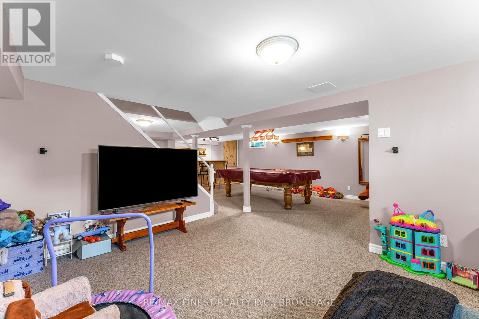 943 NEWHALL DRIVE - 39