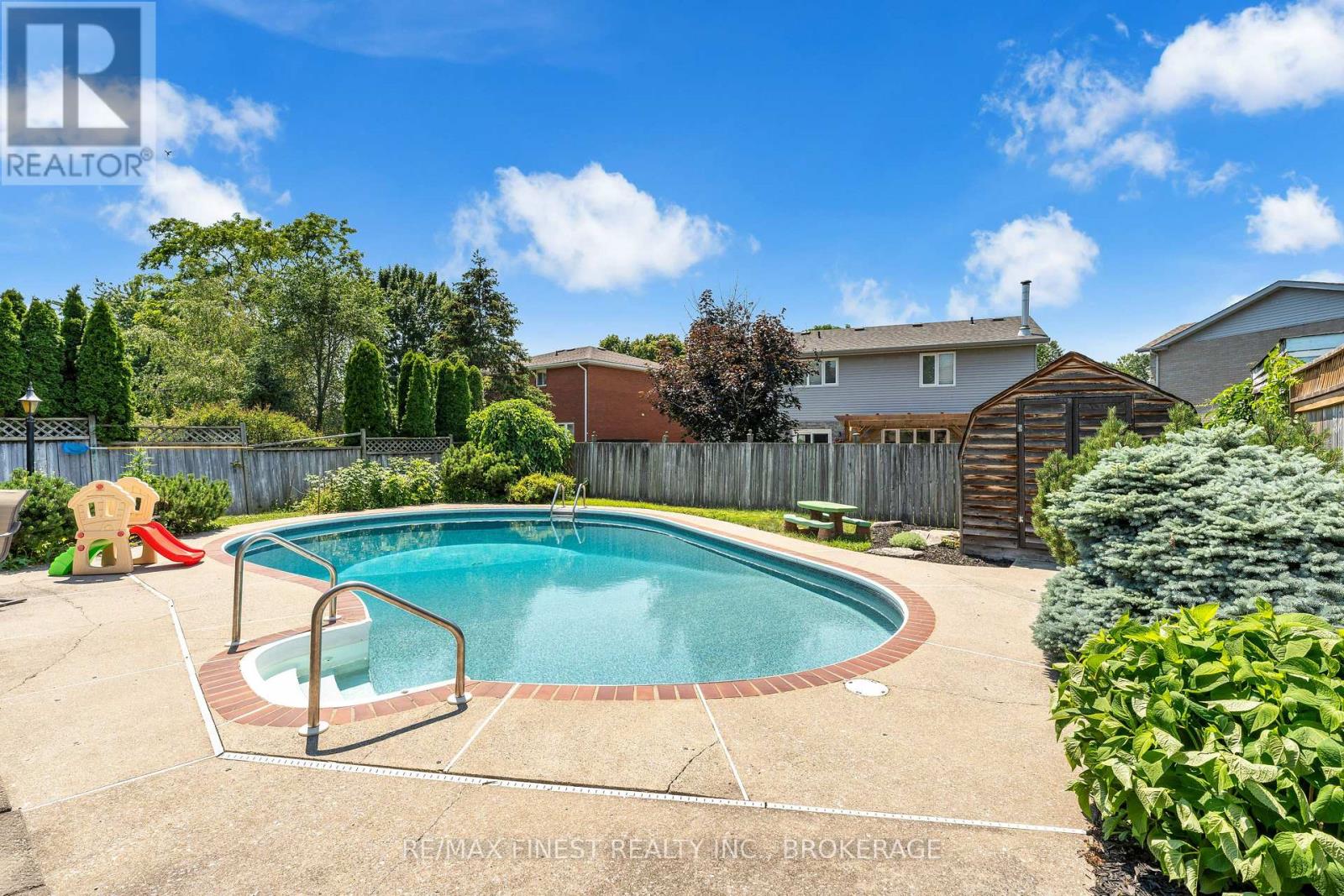 943 NEWHALL DRIVE - 44