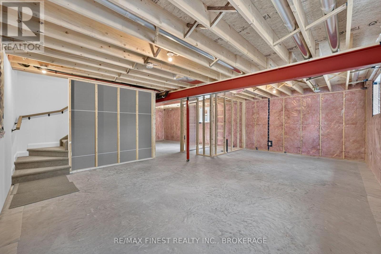 37 EAST STREET - 31