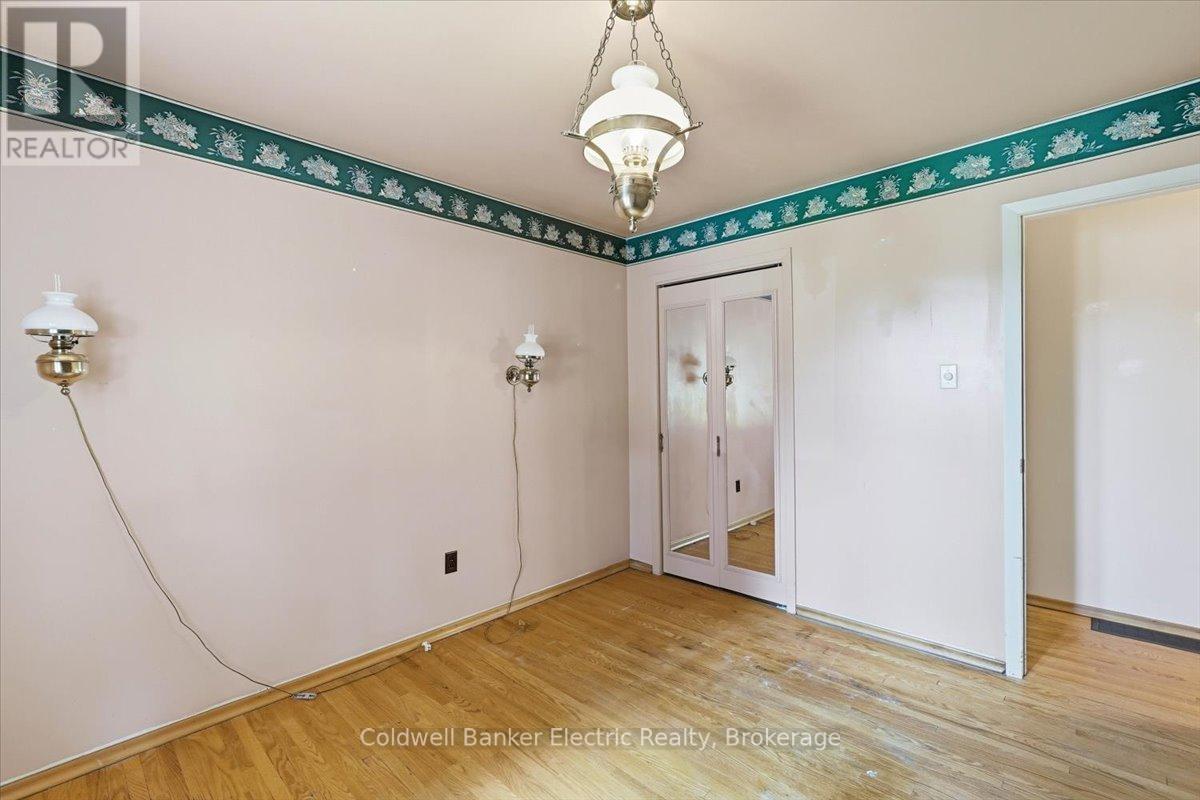 951 ST. PAUL'S STREET - 19