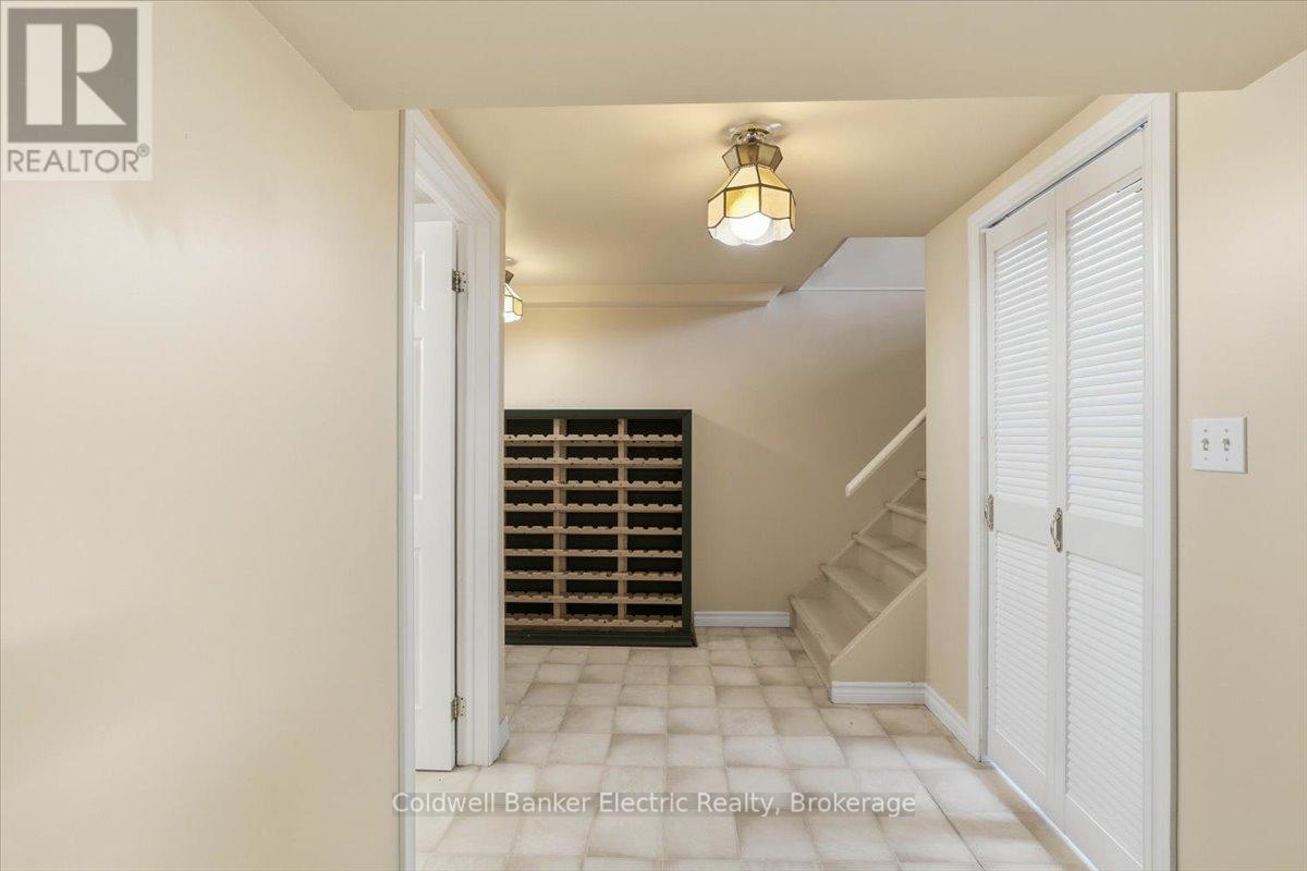 951 ST. PAUL'S STREET - 20