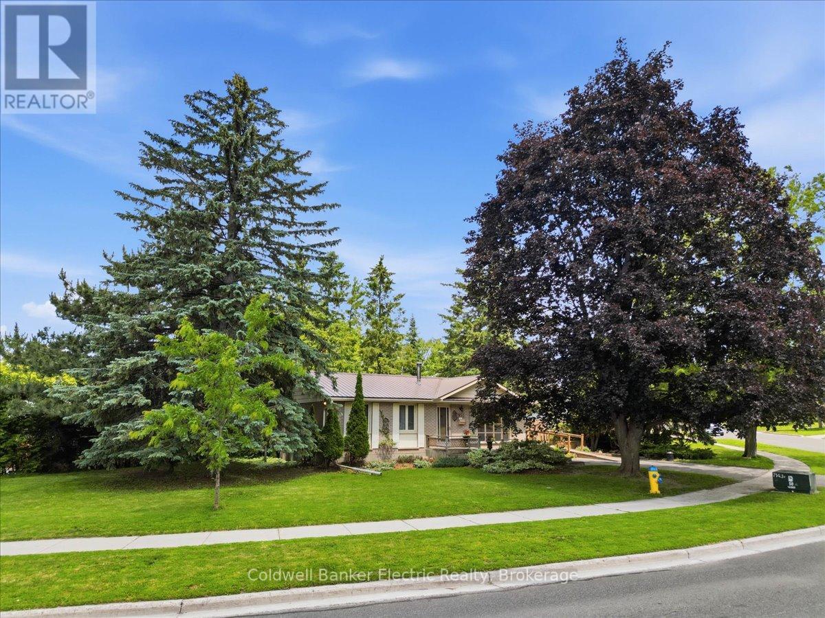 951 ST. PAUL'S STREET - 33