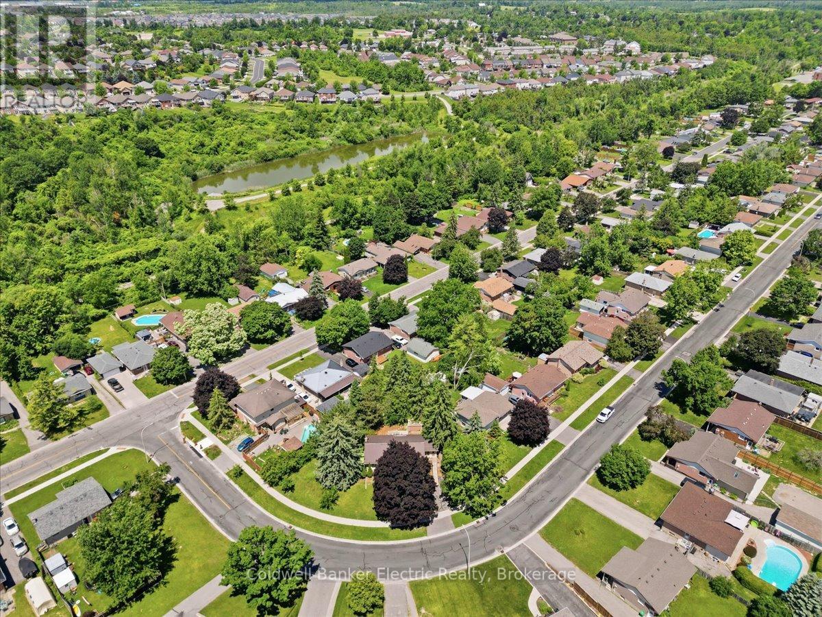 951 ST. PAUL'S STREET - 35