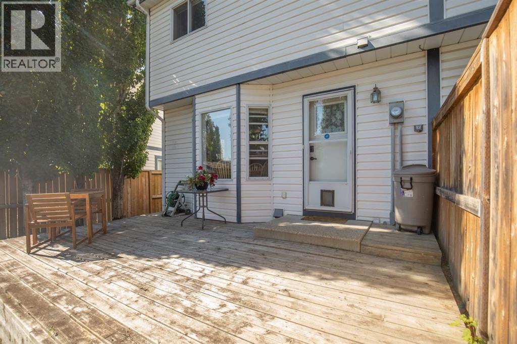 Listing photo – 47 Ellenwood Drive, Red Deer