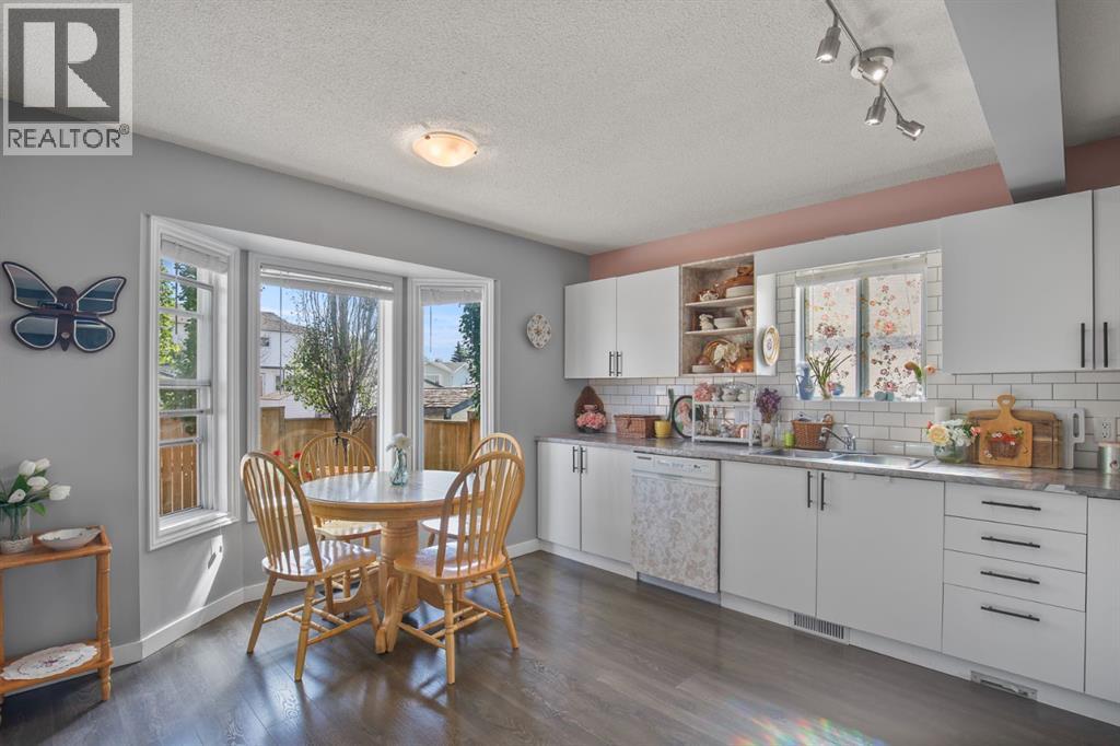 Listing photo – 47 Ellenwood Drive, Red Deer