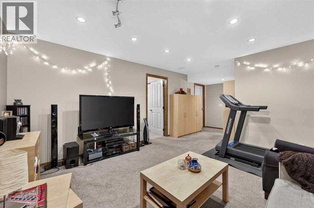 60 Tuscany Ridge Crescent NW - 43
