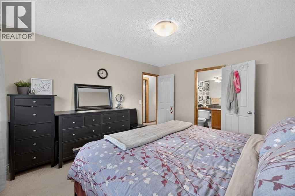 60 Tuscany Ridge Crescent NW - 31