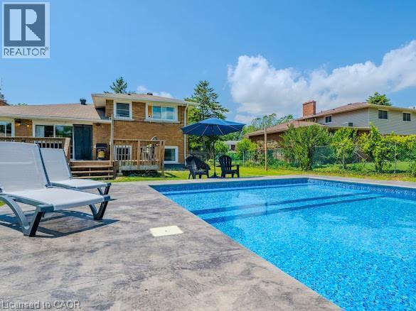 16 WOODMOUNT Drive - 33