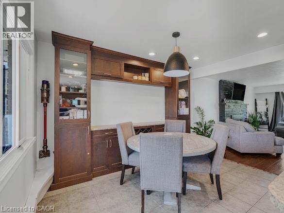 16 WOODMOUNT Drive - 17