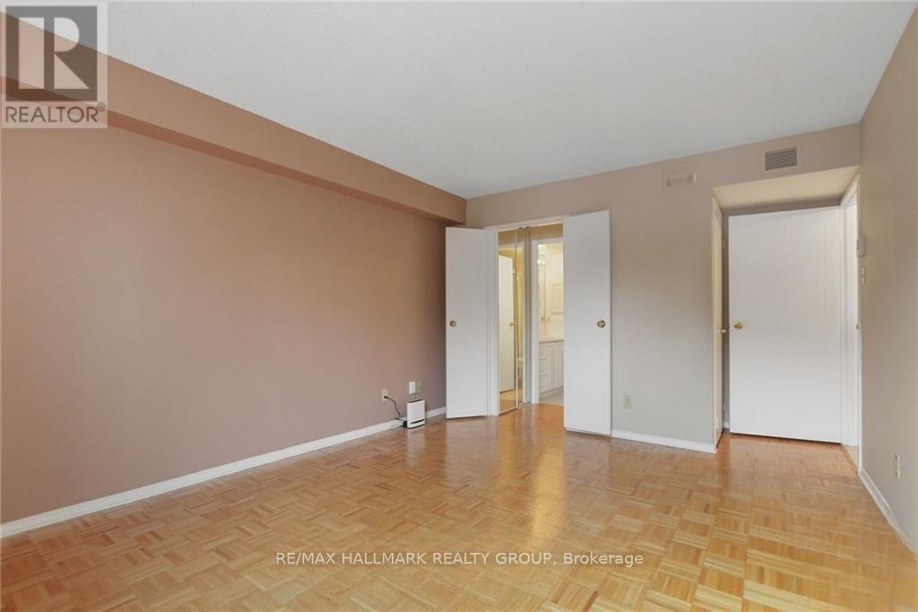 House for Rent in Ottawa – 212 – 1705 PLAYFAIR DRIVE, Ottawa – By Peter Sagos - Image 12