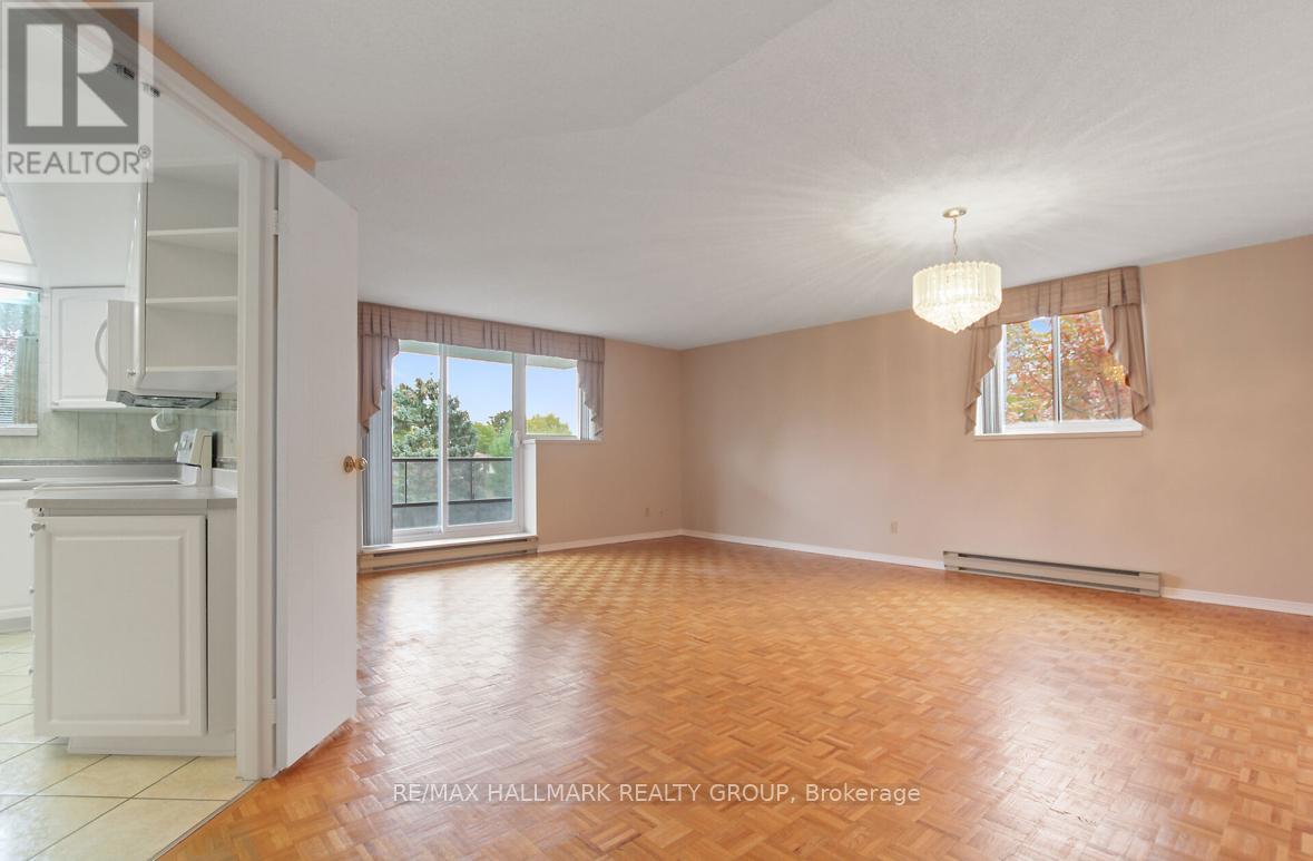 House for Rent in Ottawa – 212 – 1705 PLAYFAIR DRIVE, Ottawa – By Peter Sagos - Image 7