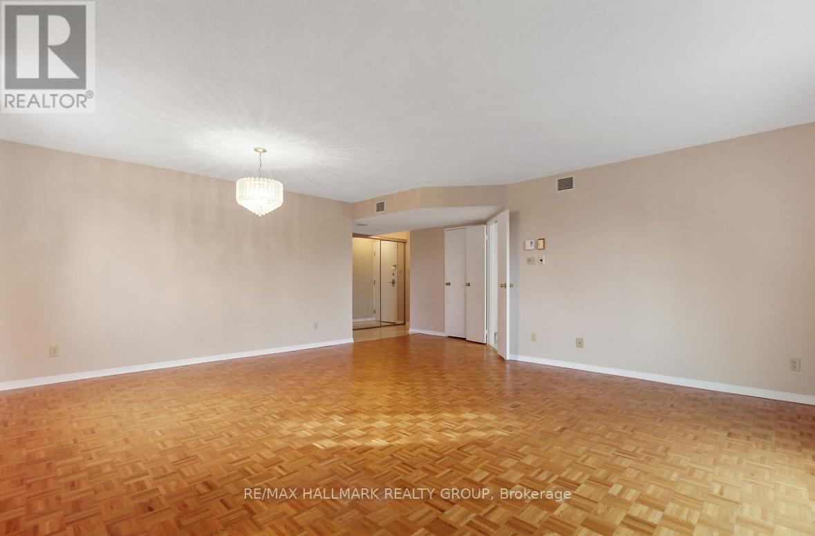 House for Rent in Ottawa – 212 – 1705 PLAYFAIR DRIVE, Ottawa – By Peter Sagos - Image 9