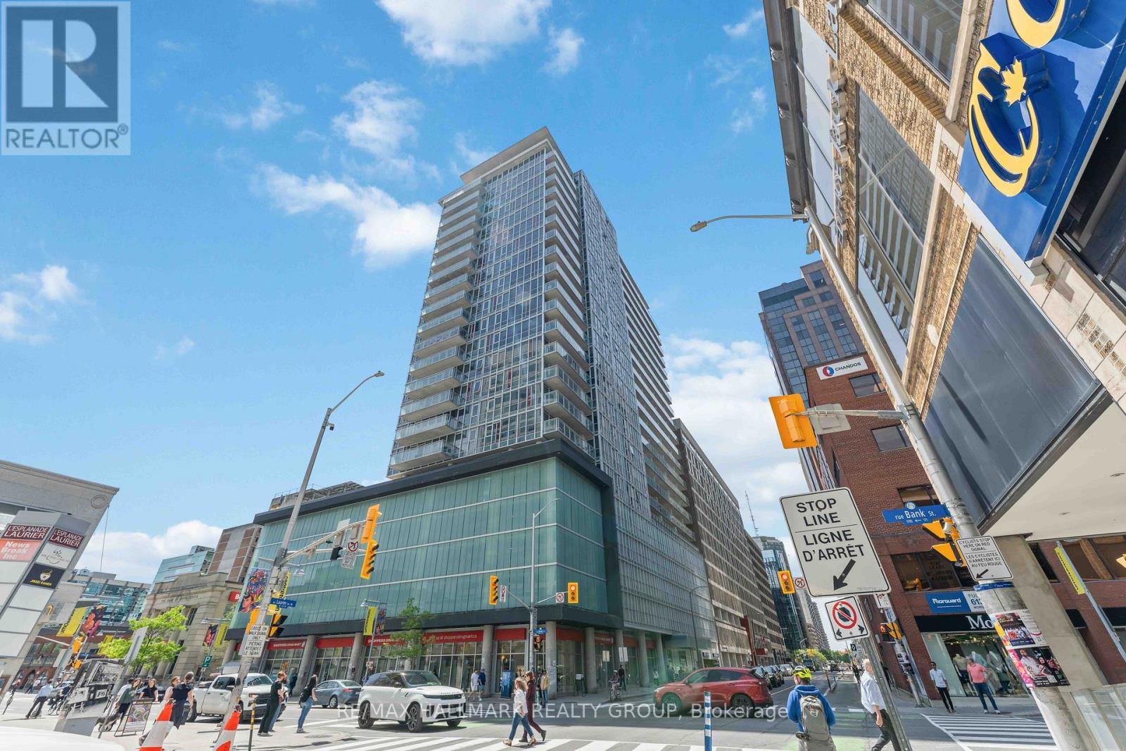 #2110 324 LAURIER AVENUE W - 1