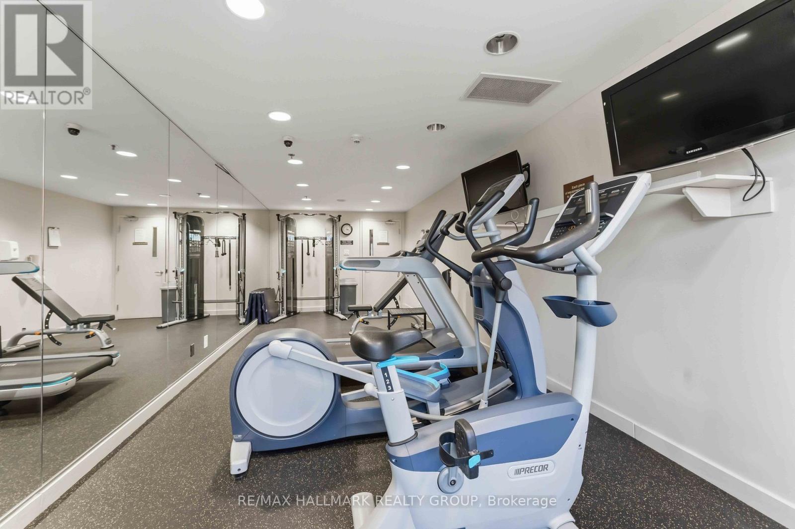 #2110 324 LAURIER AVENUE W - 36