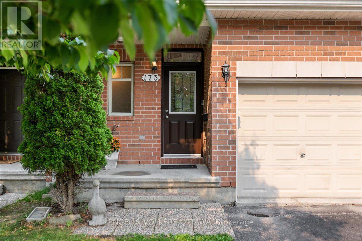 173 HORNCHURCH LANE - 2