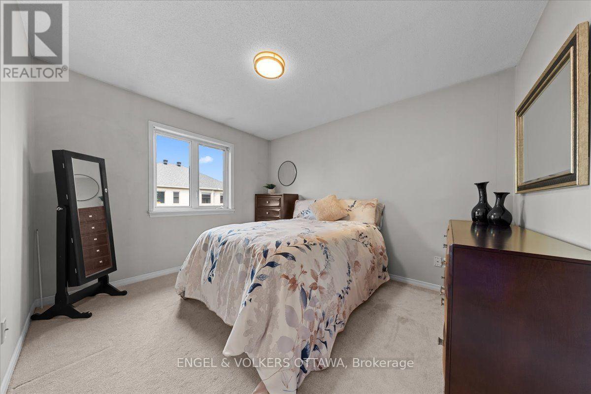 173 HORNCHURCH LANE - 26