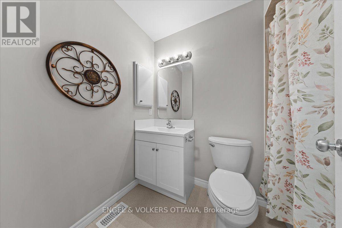 173 HORNCHURCH LANE - 27