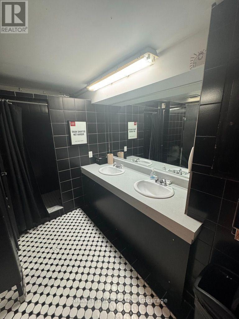 Studio for Rent in Ottawa – B – 281 DALHOUSIE STREET, Ottawa – By Peter Sagos - Image 12