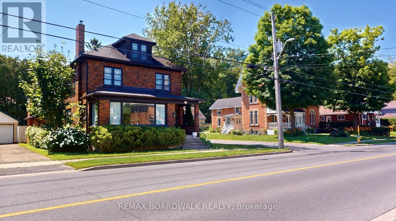 407 KING STREET W - 39