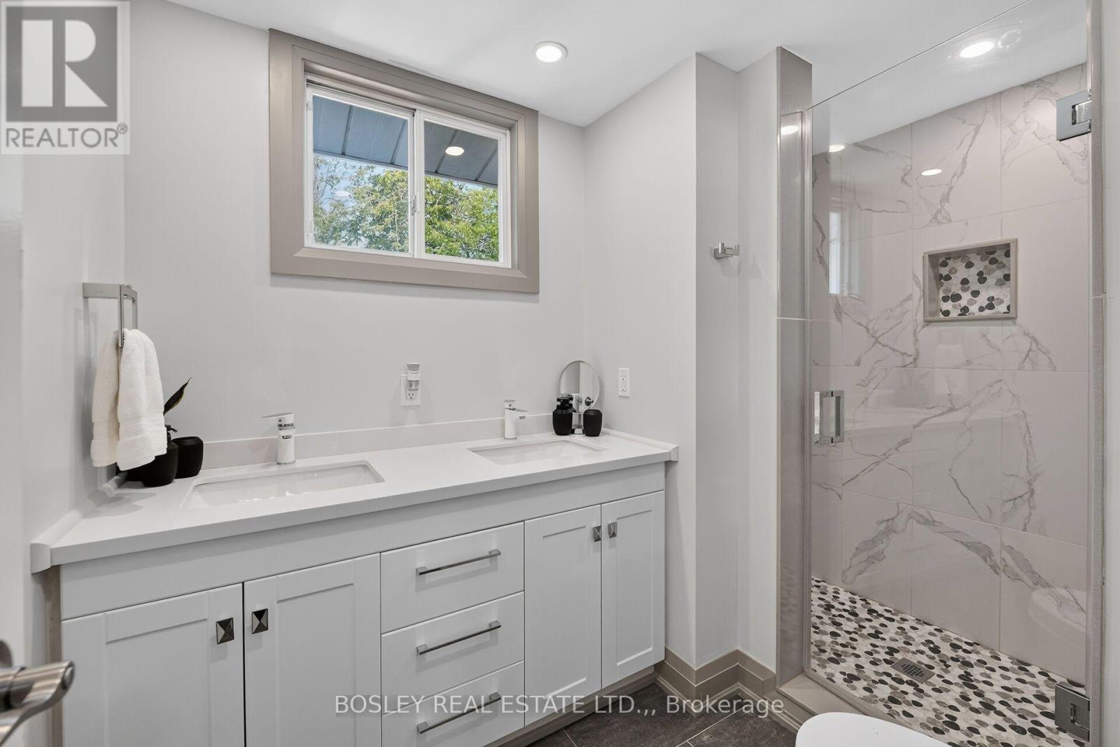 39 PLATOFF STREET - 16