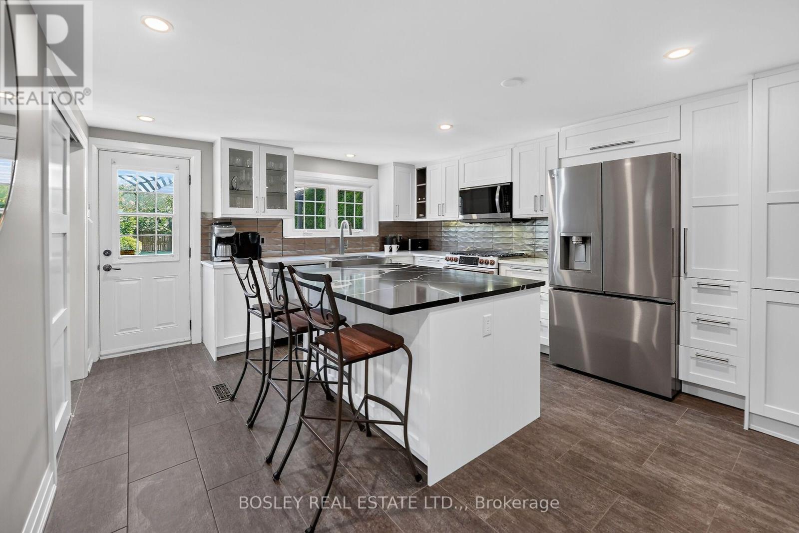 39 PLATOFF STREET - 6