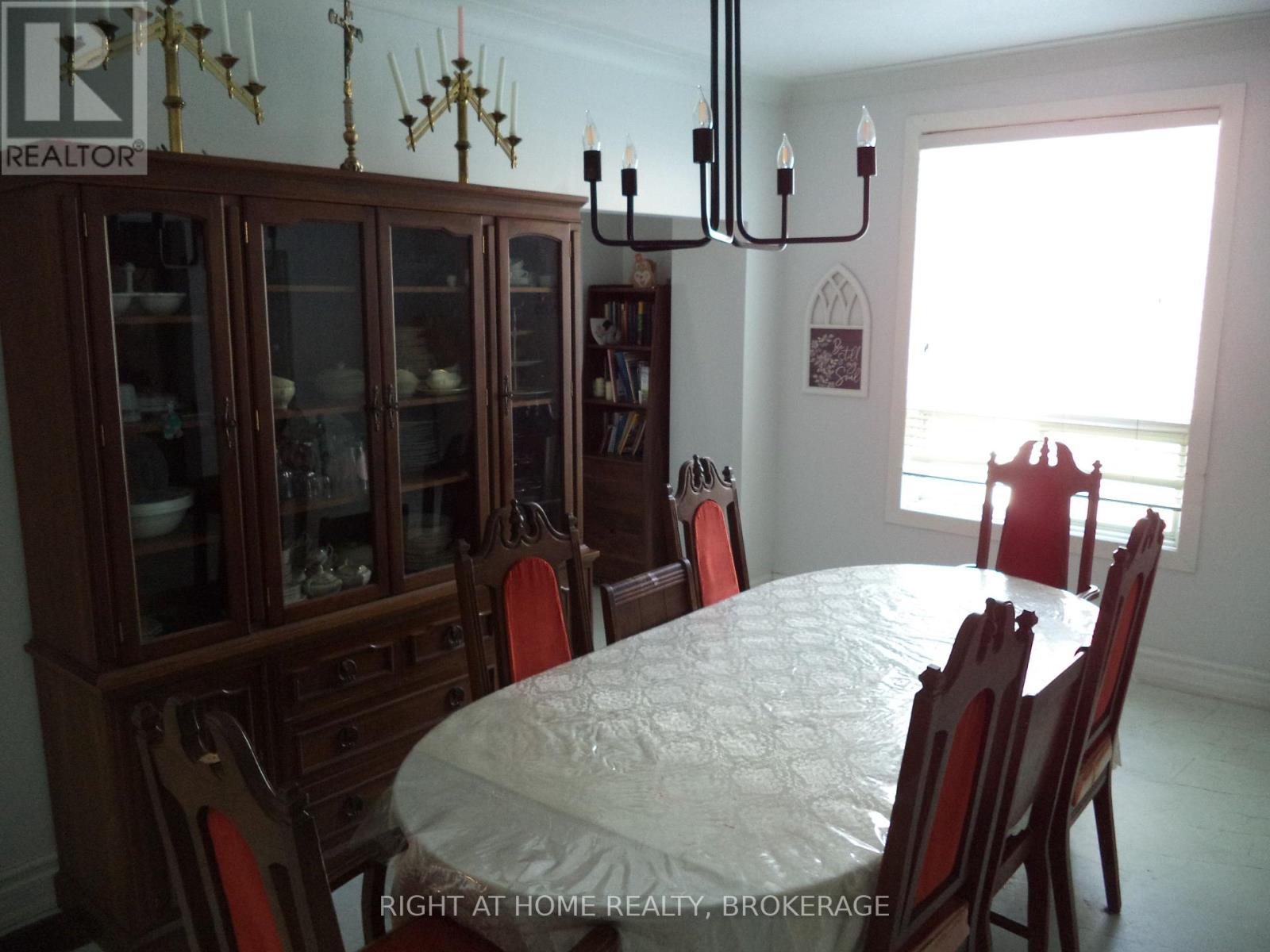 18 ALMOND STREET - 17
