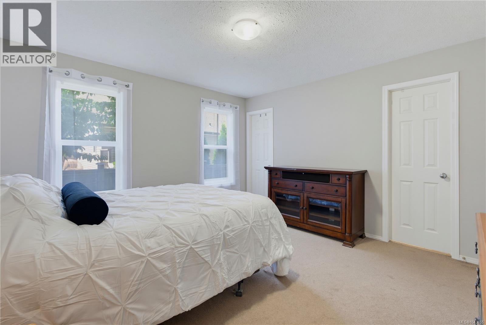 1048 Fitzgerald Rd - 10