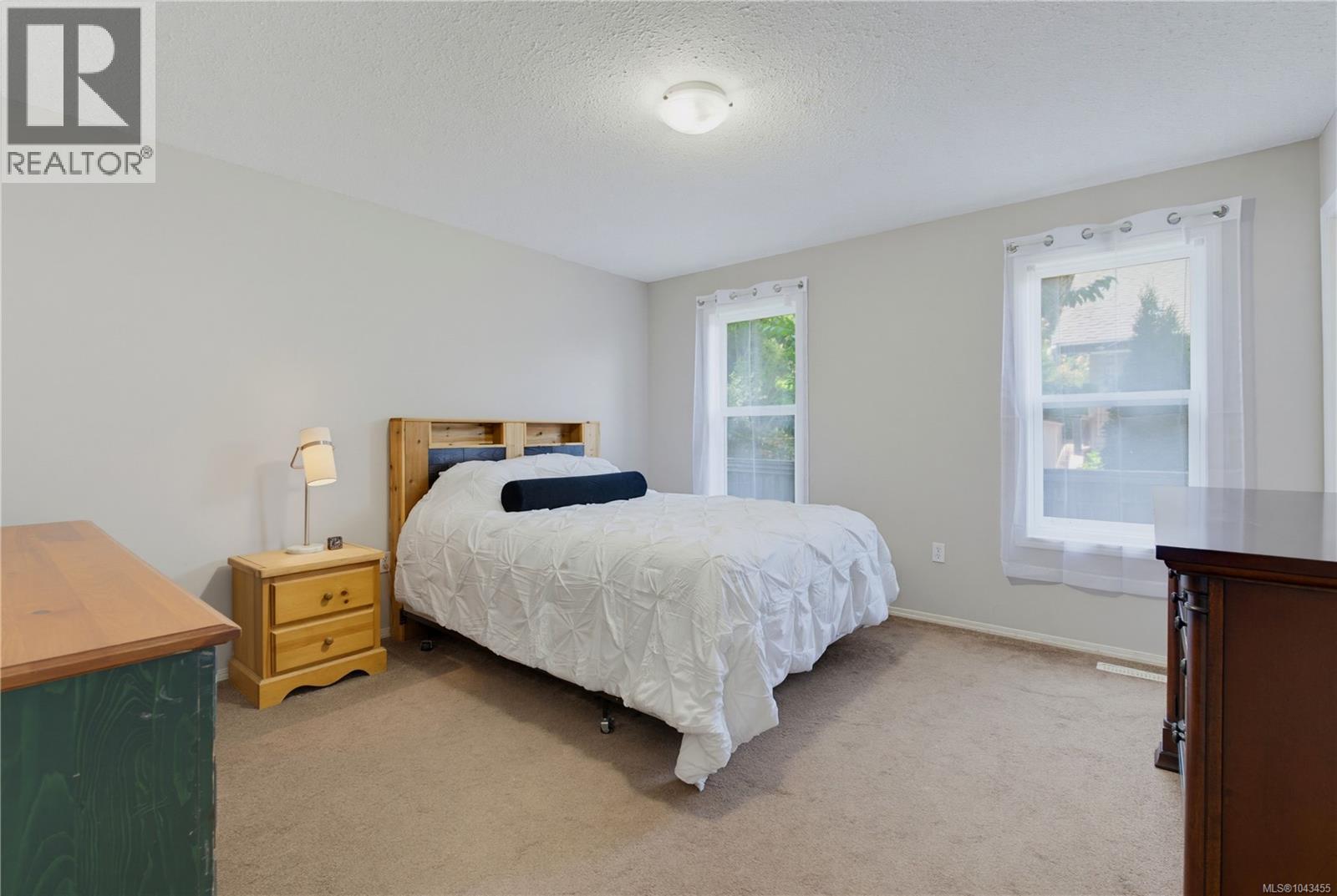 1048 Fitzgerald Rd - 9