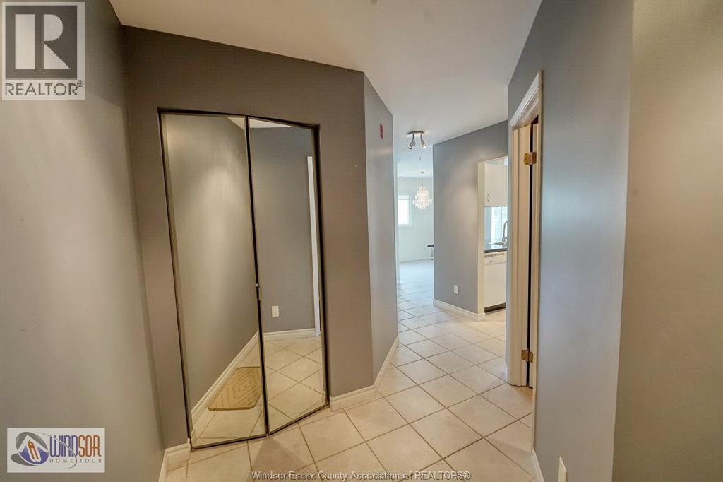 #203 1547 GRAND MARAIS West - 9