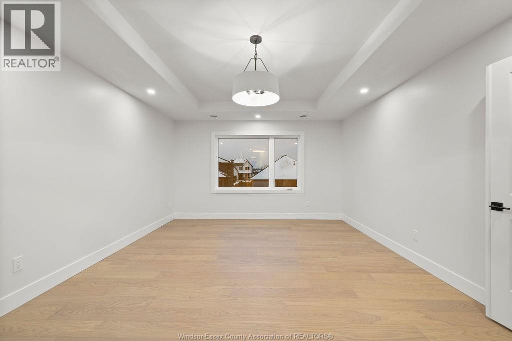 186 WHELAN AVENUE - 12