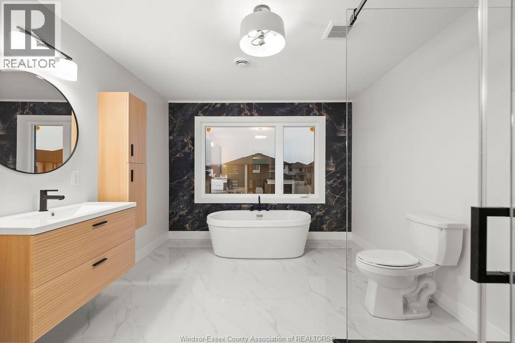 186 WHELAN AVENUE - 15