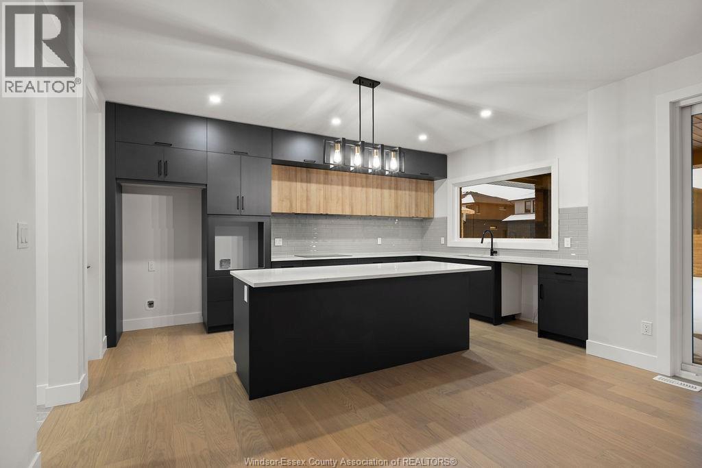 186 WHELAN AVENUE - 3
