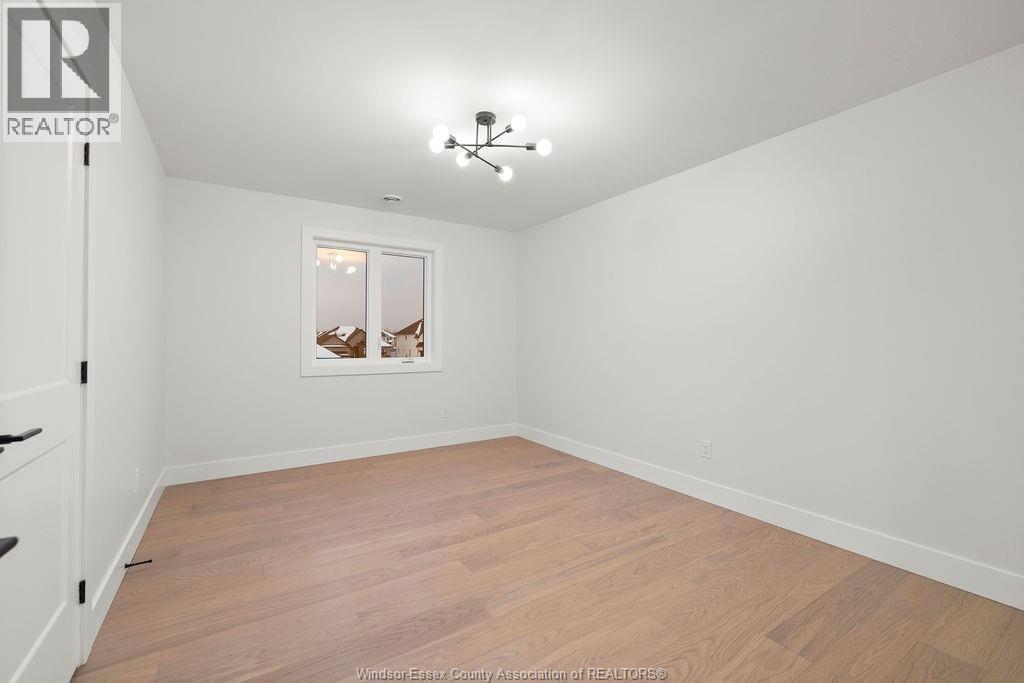 186 WHELAN AVENUE - 8