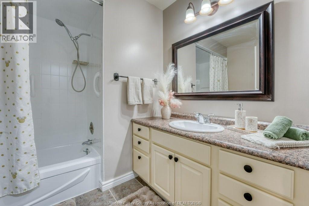 4130 MOUNT SINAI CRESCENT - 25
