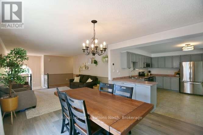 83 FERNBROOK DRIVE - 12