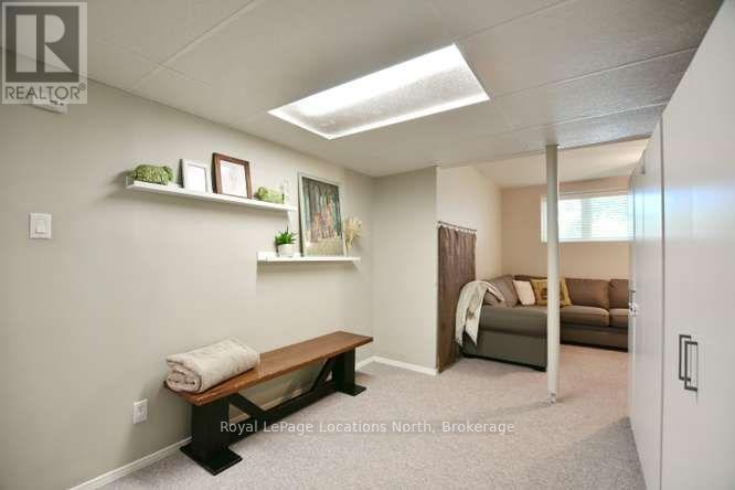 83 FERNBROOK DRIVE - 37