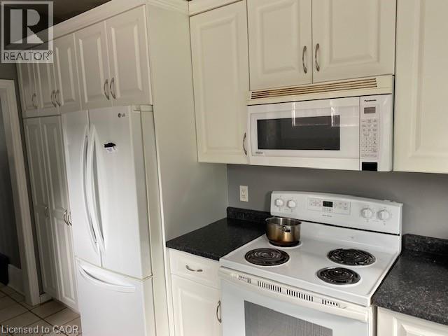 1066 RICHMOND Street - 3