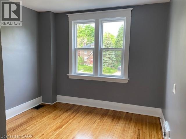1066 RICHMOND Street - 6