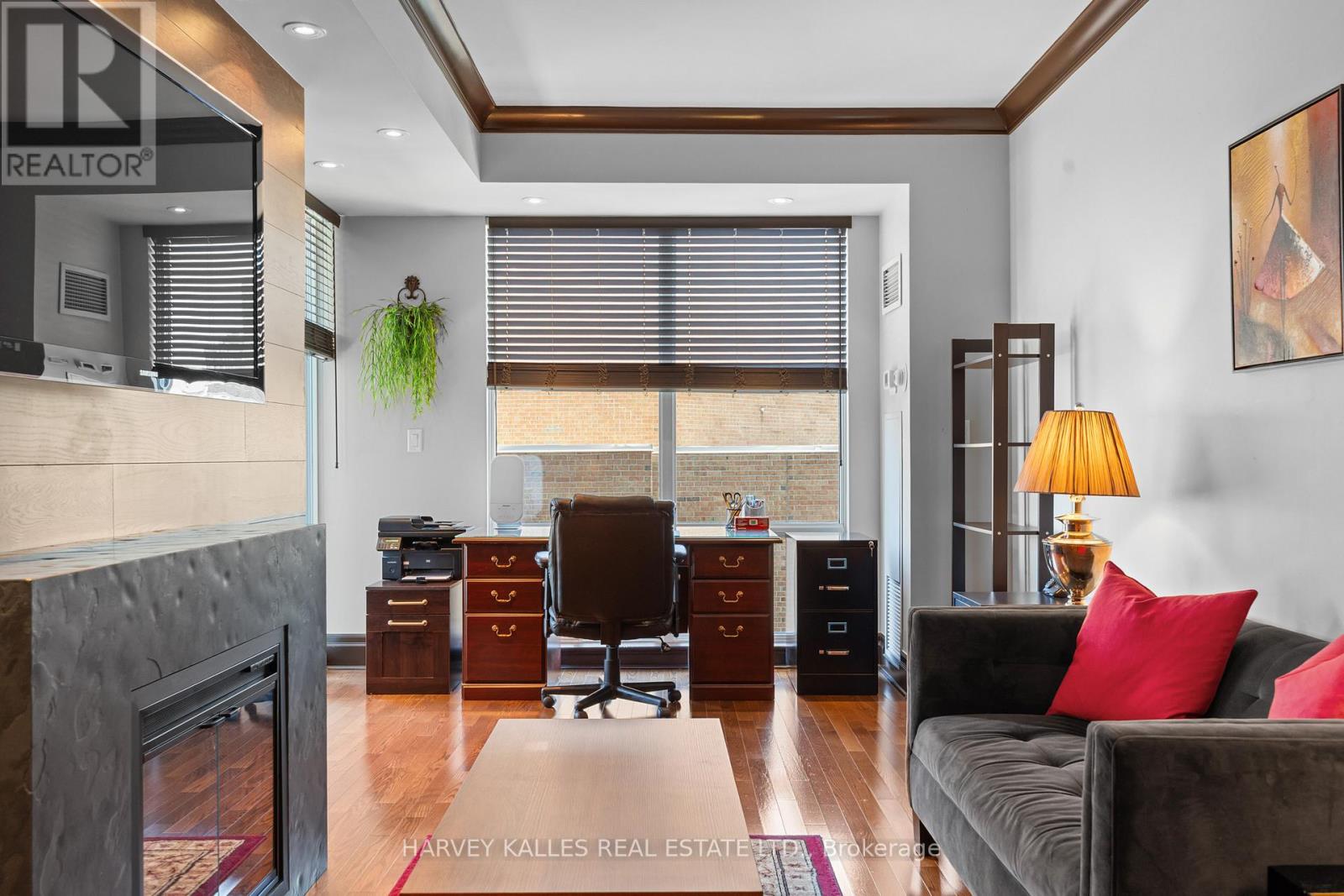 #2701 300 BLOOR STREET E - 27