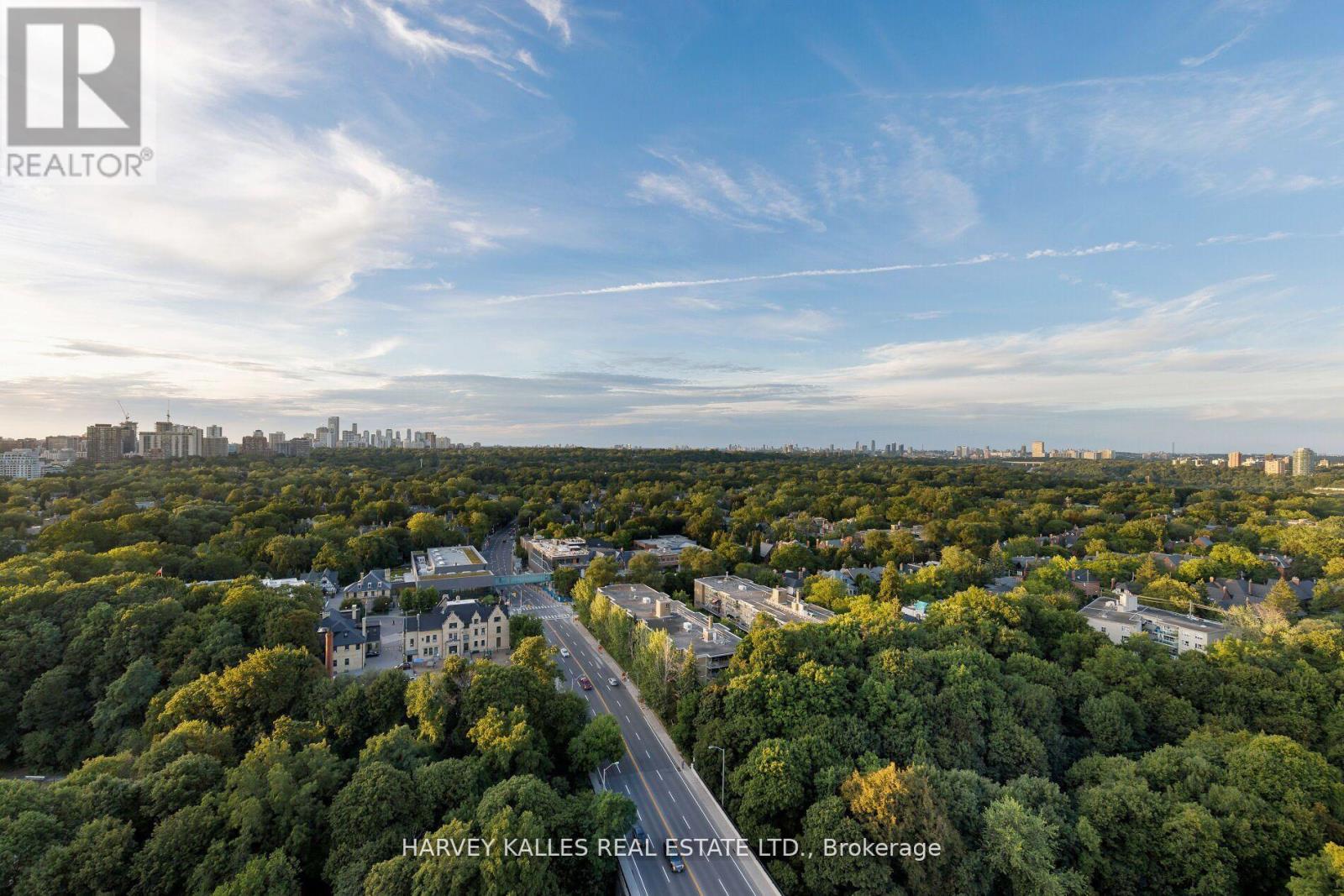 #2701 300 BLOOR STREET E - 36