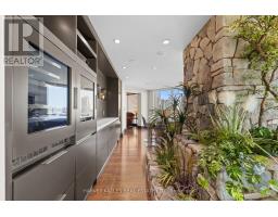 2701 - 300 Bloor Street E, Toronto, ON M4W3Y2 Photo 12