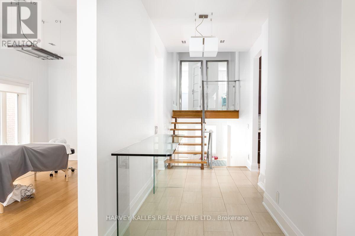 562 BEDFORD PARK AVENUE - 14