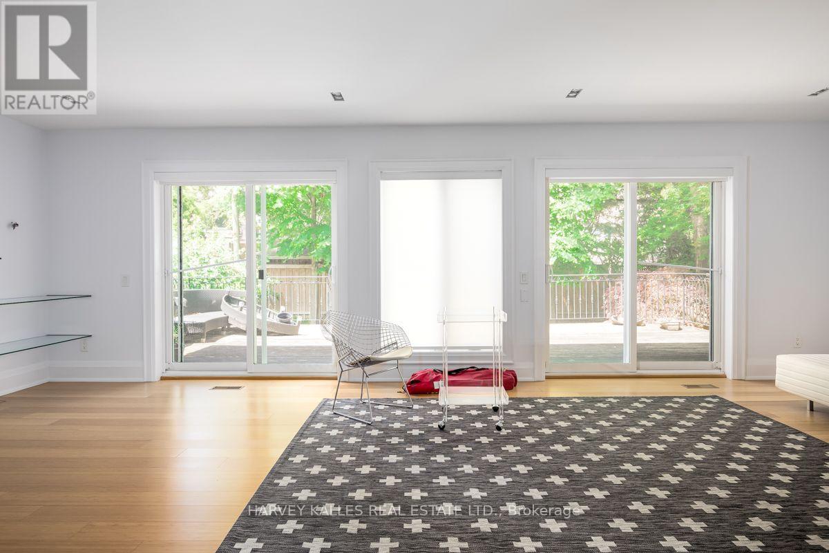 562 BEDFORD PARK AVENUE - 15