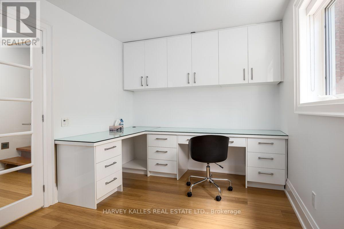 562 BEDFORD PARK AVENUE - 20