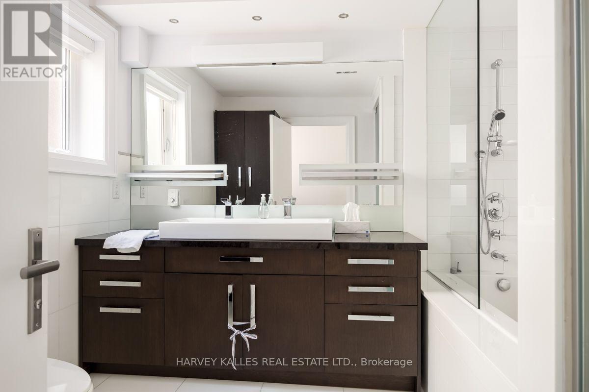 562 BEDFORD PARK AVENUE - 21