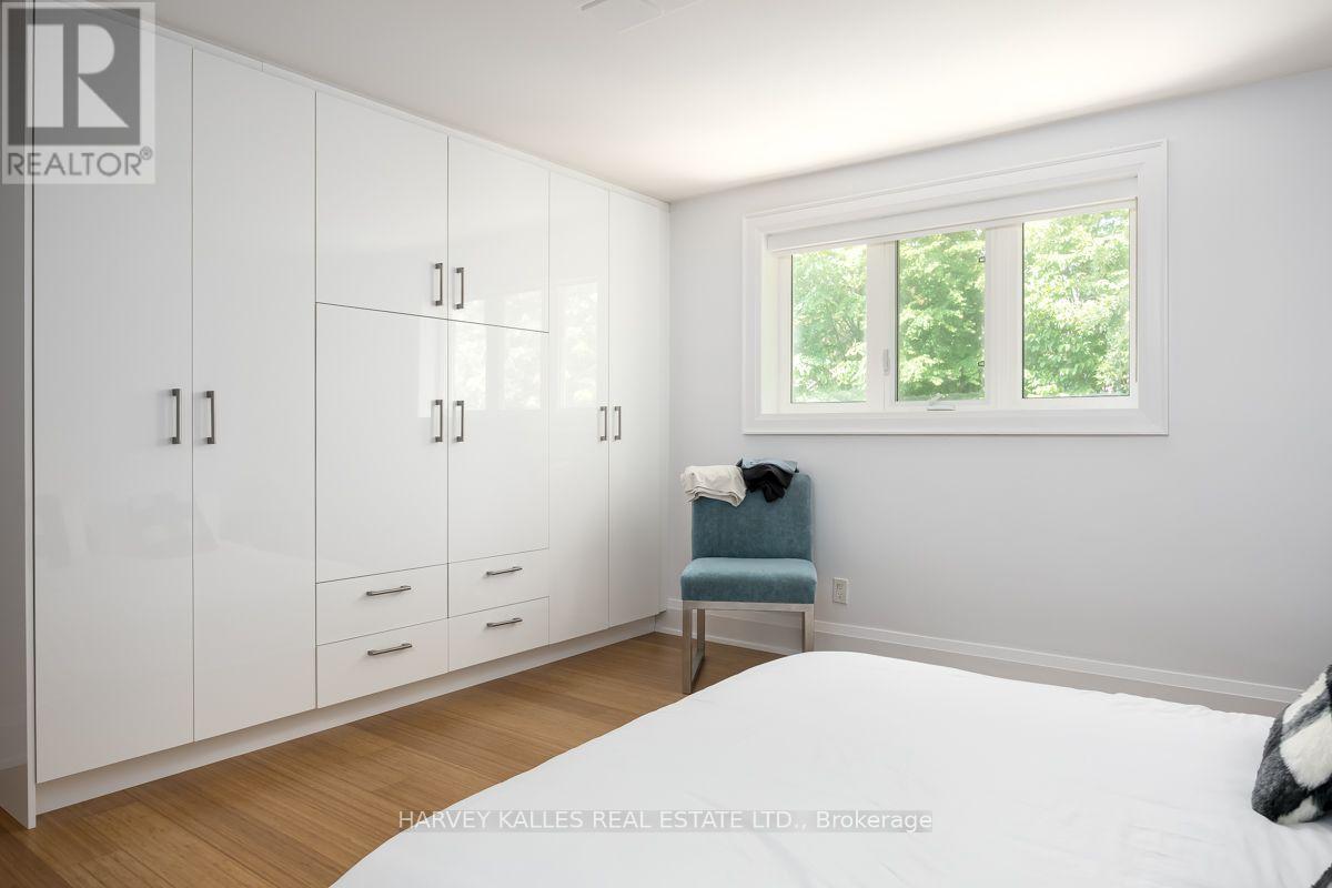 562 BEDFORD PARK AVENUE - 24